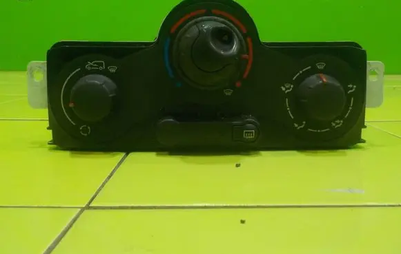 Renault Kangoo II Other switches/knobs/shifts 14AB84 D458EFF23D7542528D