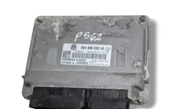 Volkswagen Golf VI Other control units/modules 06A906033JA 5WP4082604