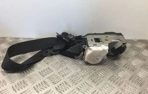 Mercedes-Benz R W251 Front seatbelt A2518600388