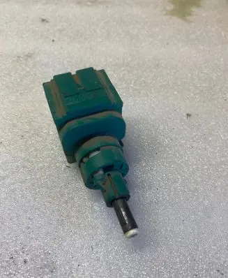 Volkswagen Transporter - Caravelle T5 Brake pedal sensor switch 1C0945511A