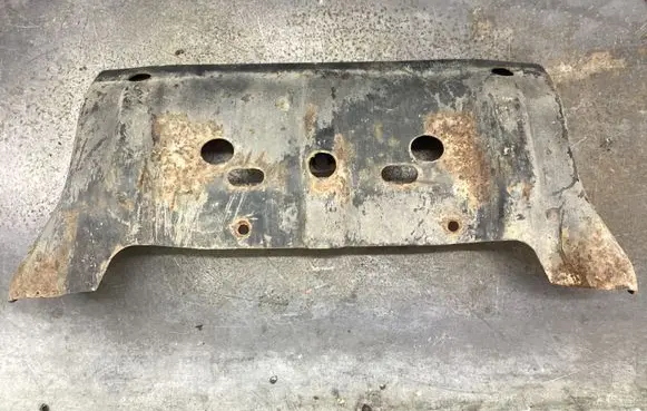 Engine splash shield/under tray