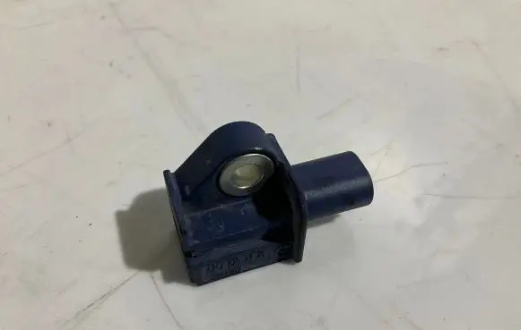 Mercedes-Benz E W212 Airbag deployment crash/impact sensor A2128204926 5WK43872