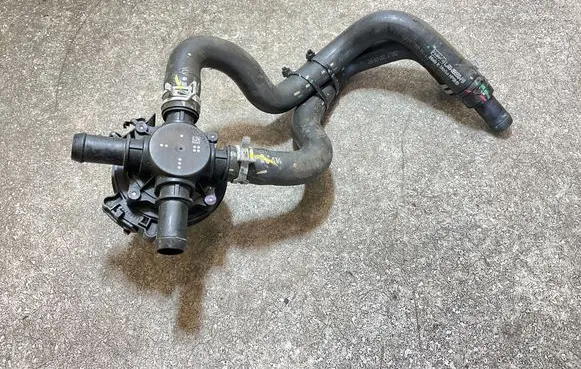 Ford Mach-E I Engine coolant pipe/hose LJ938B550PB