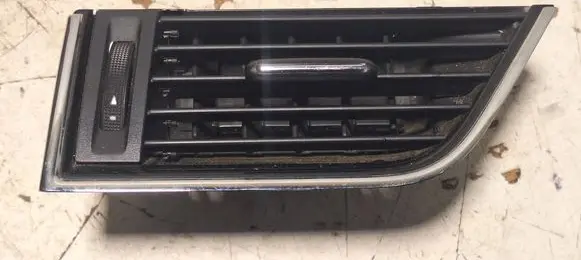 Skoda Octavia Mk3 (5E) Dashboard side air vent grill/cover trim 5E0819701 5E0819701A