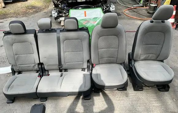 Ford Escape IV Seat set 