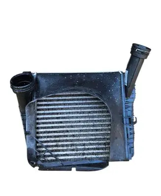 Volkswagen Touareg II Intercooler radiator 7P0145804A 85028005