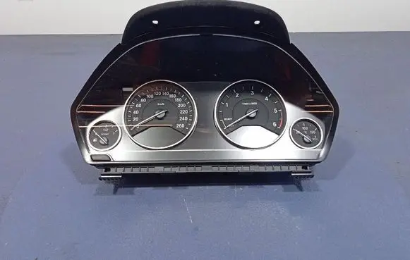 BMW 3 F30 F35 F31 Speedometer (instrument cluster) 9232895