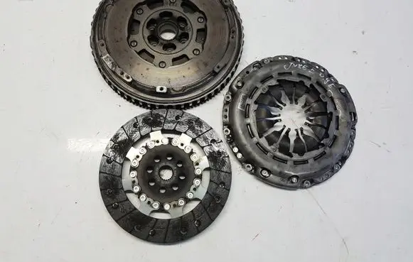 Nissan Juke II F16 Clutch set kit 302107059r