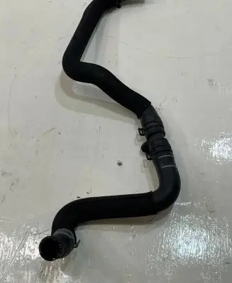 Audi A8 S8 D4 4H Engine coolant pipe/hose 4H1819672J
