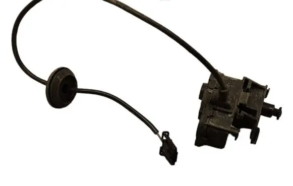 Volkswagen Beetle A5 Fuel tank cap lock 5C5810773B