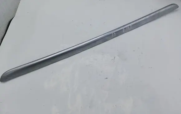 Mercedes-Benz ML W164 Dashboard glove box trim A1646830270