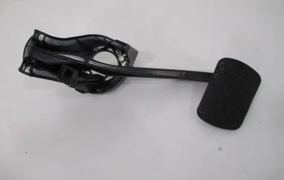 Mercedes-Benz E C207 W207 Brake pedal A2042902001