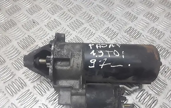 Volkswagen PASSAT B5 Starter motor 1005821478