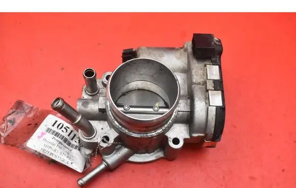 Hyundai i30 Throttle body valve 351002B150