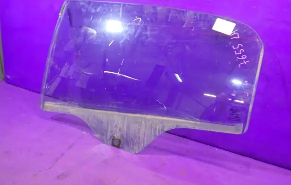 Fiat Punto (199) Front door window glass four-door
