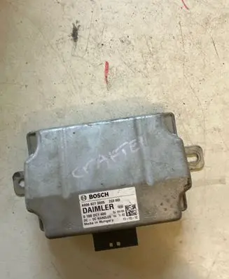 Volkswagen Crafter Voltage converter/converter module A9068270005