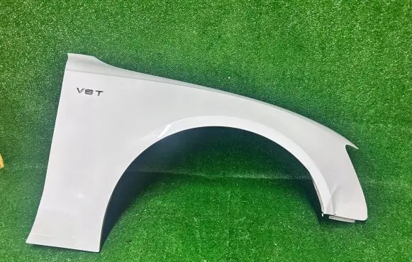 Audi A5 8T 8F Fender