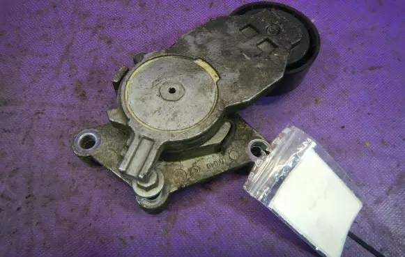 Ford C-MAX I Timing belt tensioner 