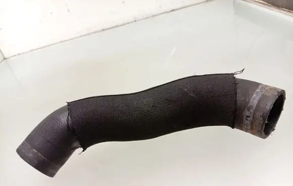 Ford Mondeo MK IV Intercooler hose/pipe