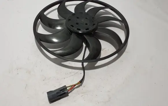 Volvo XC60 Radiator cooling fan shroud 31493262
