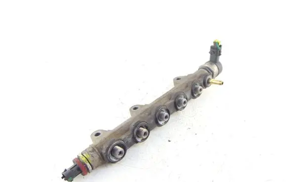Renault Megane I Fuel injector supply line/pipe 