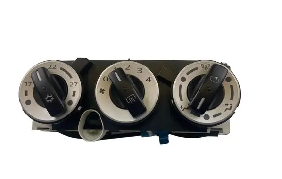 Mitsubishi Colt Interior fan control switch 69668304