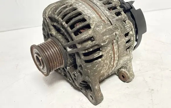 Renault Laguna II Generator/alternator 0124525076 8200251006