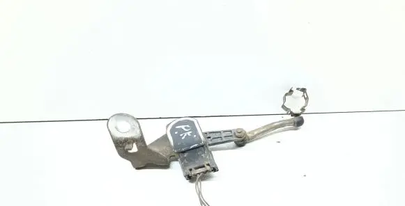 Headlight/headlamp level sensor