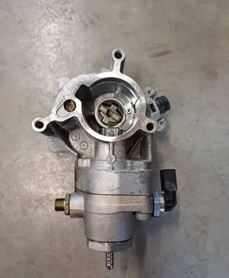 Audi A3 S3 8V Vacuum pump 06L145100F