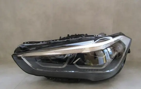 BMW X1 F48 F49 Headlight/headlamp 7472255