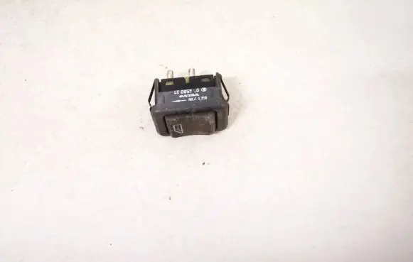 Volvo S40, V40 Electric window control switch 821716 03458021