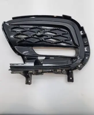 Chrysler Pacifica Front fog light trim/grill 6WF69TRMAC