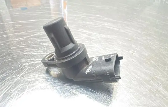 Opel Meriva A Camshaft position sensor 93310500 0232103067