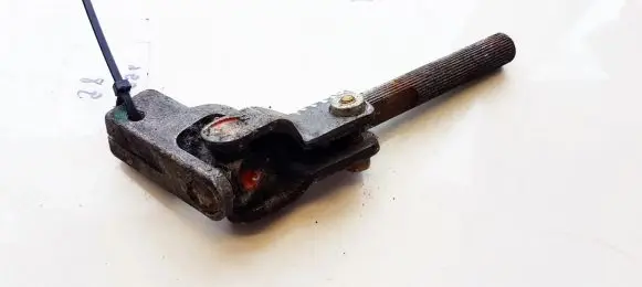 Toyota Avensis T250 Steering column universal joint