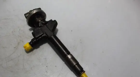 Mazda 6 Fuel injector 06F11030