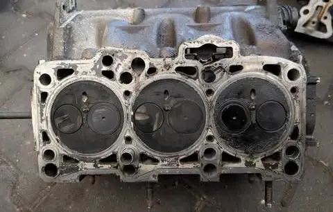 Skoda Fabia Mk1 (6Y) Engine head 045103373HV420