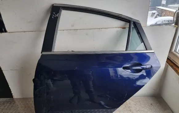 Mazda 6 Rear door