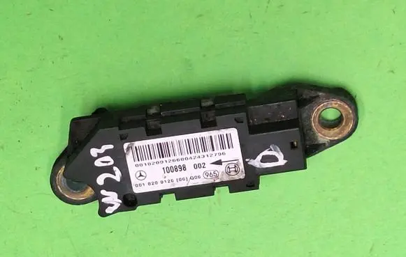 Mercedes-Benz C W203 Airbag deployment crash/impact sensor 0018209126 100898002