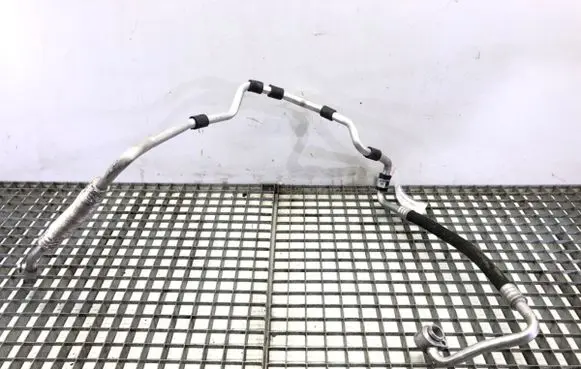 Air conditioning (A/C) pipe/hose