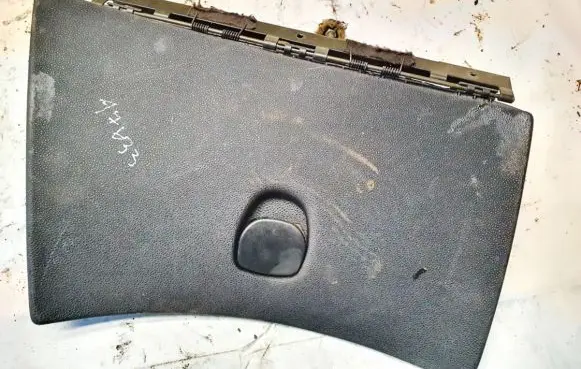 Renault Espace III Glove box