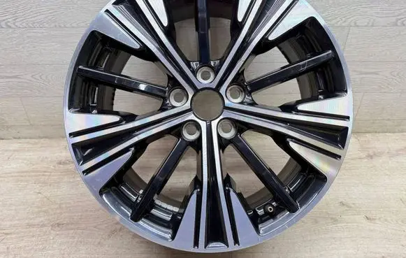 Mitsubishi ASX R18 alloy rim 0094