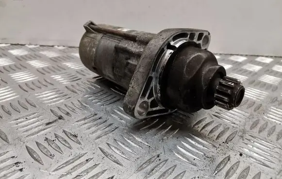 Volkswagen PASSAT B6 Starter motor 02M911024A TS18ER123