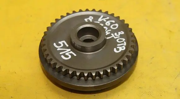 Volvo S60 Camshaft pulley/ VANOS 