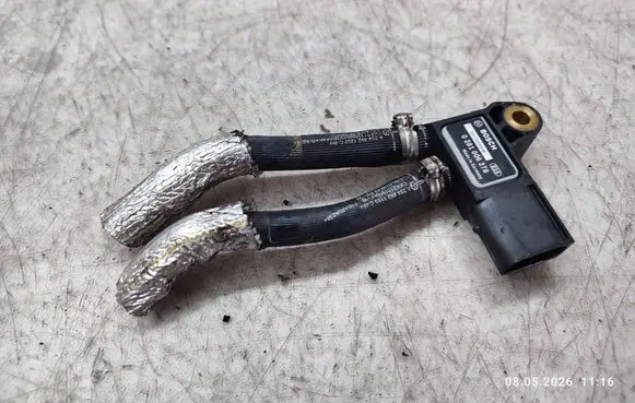 Mercedes-Benz C W204 Exhaust gas pressure sensor 0281006278