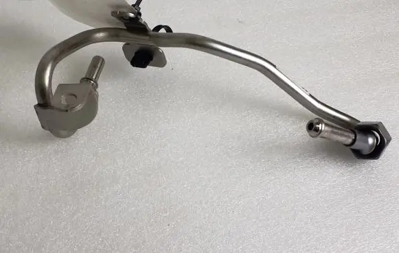 Nissan Qashqai J12 Fuel injector supply line/pipe A2820705100 164455250R