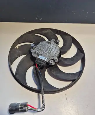 Mazda 3 Radiator cooling fan shroud RY1557234 0004221