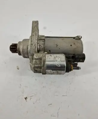 Volkswagen Jetta VI Starter motor 0AM911023T