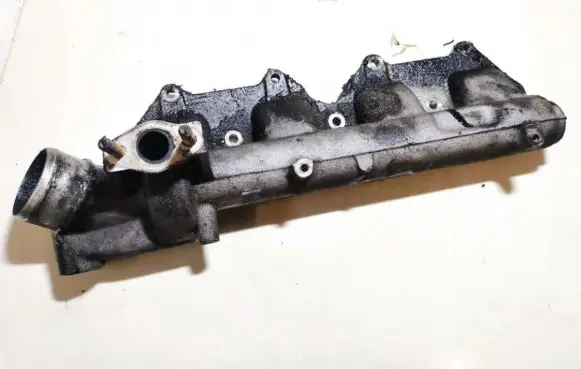 Mazda 626 Intake manifold
