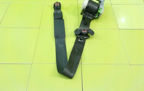Hyundai ix20 Front seatbelt 888701P100EQ BEZPIECZENSTWA