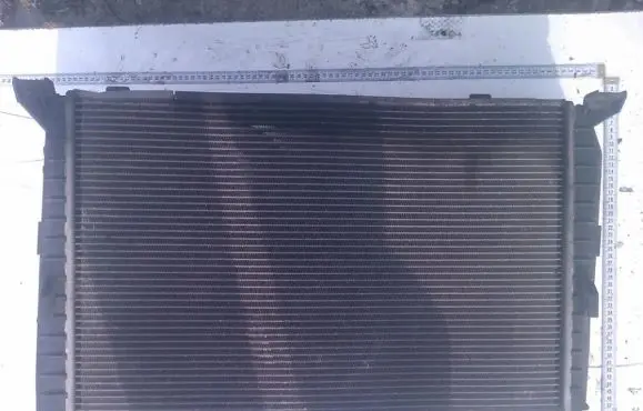 Ford Mondeo MK I Coolant radiator A400I620P25